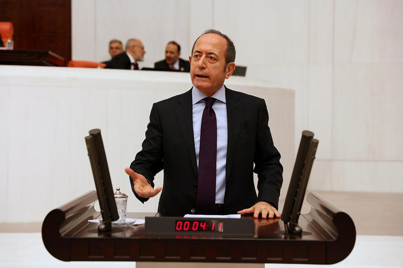 Akif Hamzaçebi CHP Genel Sekreterliği'nden istifa etti Akif Hamzaçebi CHP Genel Sekreterliği'nden istifa etti